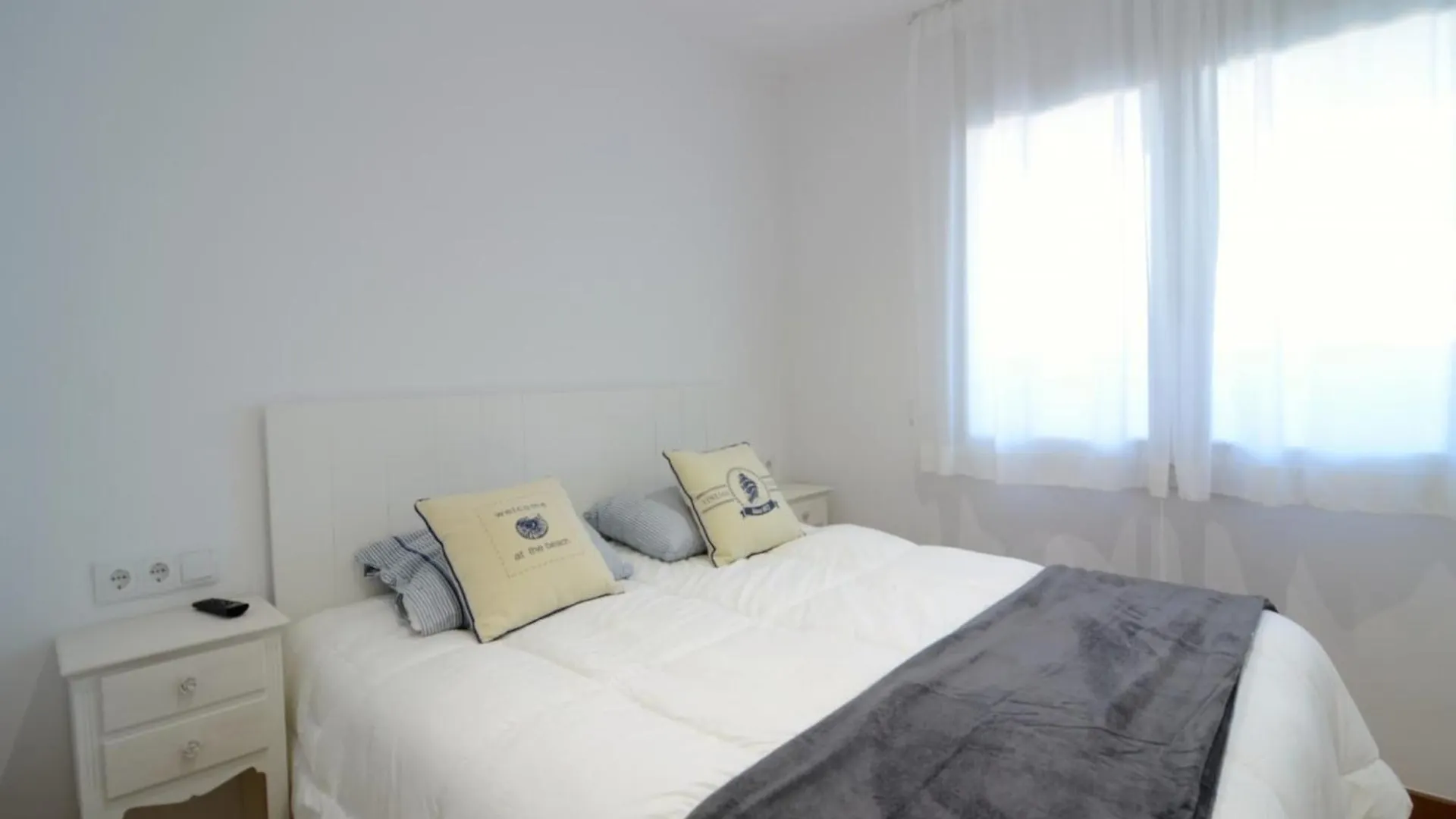 The Apartment In L'Escala Has 2 Bedrooms 4 Pax