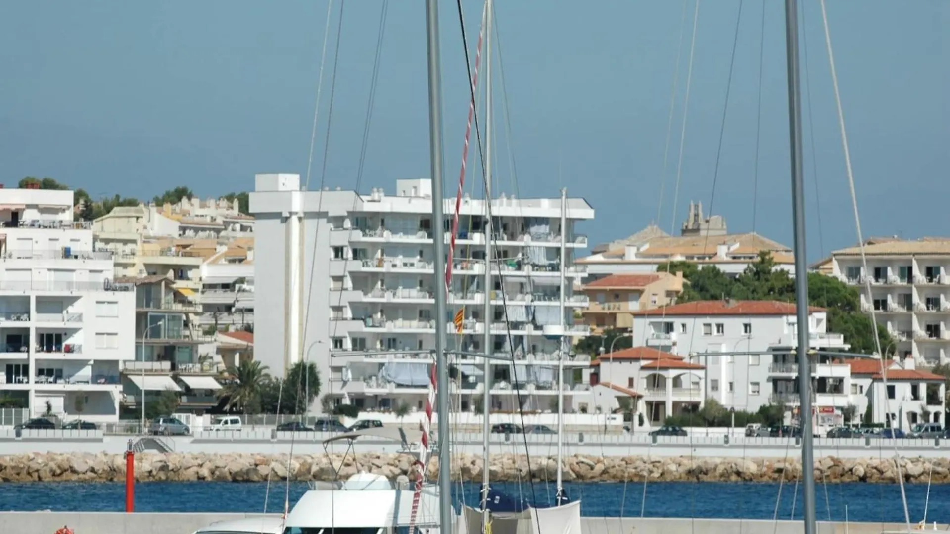 The Apartment In L'Escala Has 2 Bedrooms 4 Pax 0*,  Spain
